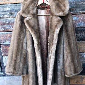 TISSAVE Vintage Contemporary Girl Coat